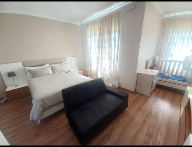 4 BEDROOM HOUSE FOR SALE IN VANDERBIJLPARK SE 8